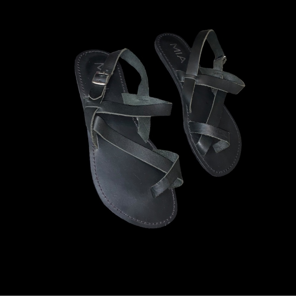 MIA Upper Leather Black Strap Open Toe Flat Sandals, Size 9M